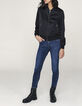 Jean slim bleu regular waist coupe sculpt up piercing femme-1