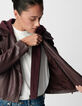 Chaqueta cuero burdeos motera capucha extraíble mujer-4