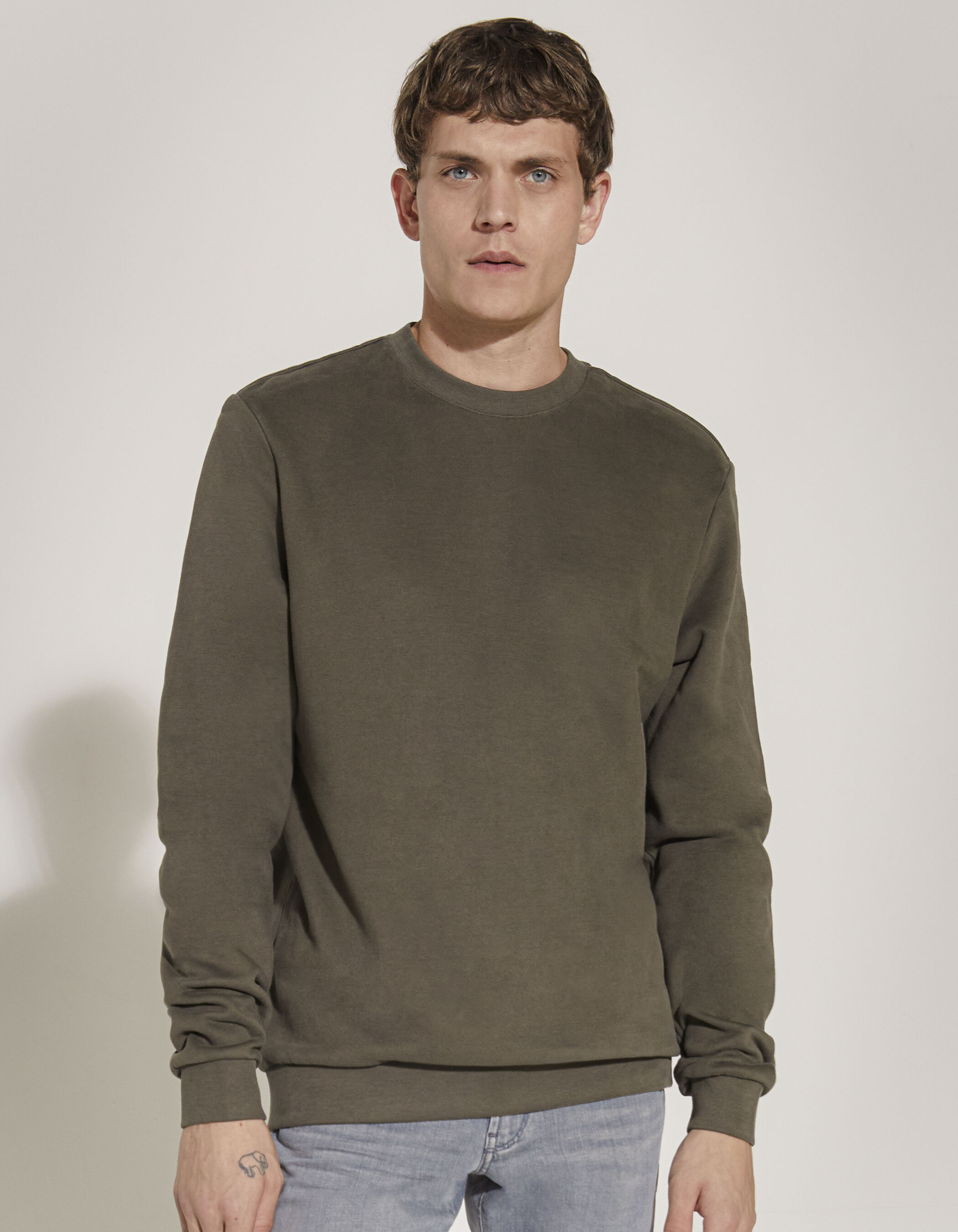 Mens khaki sweatshirt 2025