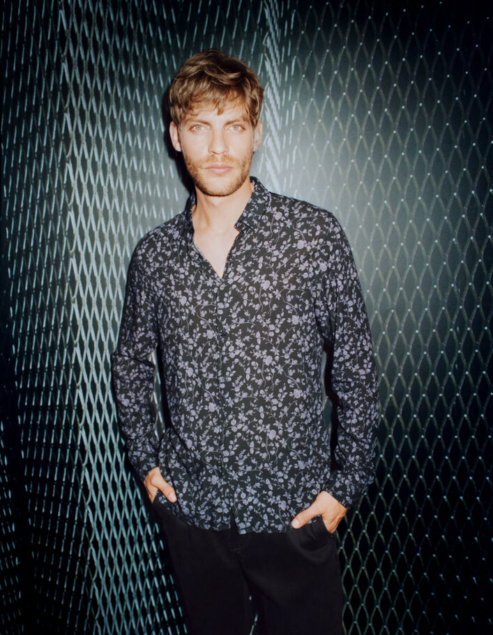 Chemise SLIM noire LENZING™ ECOVERO™ motif fleurs violines Homme-2