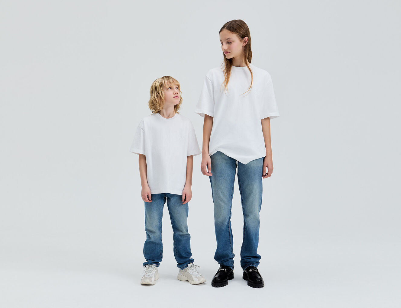 Gender Free-T-shirt blanc coton bio brodé mixte - IKKS-1