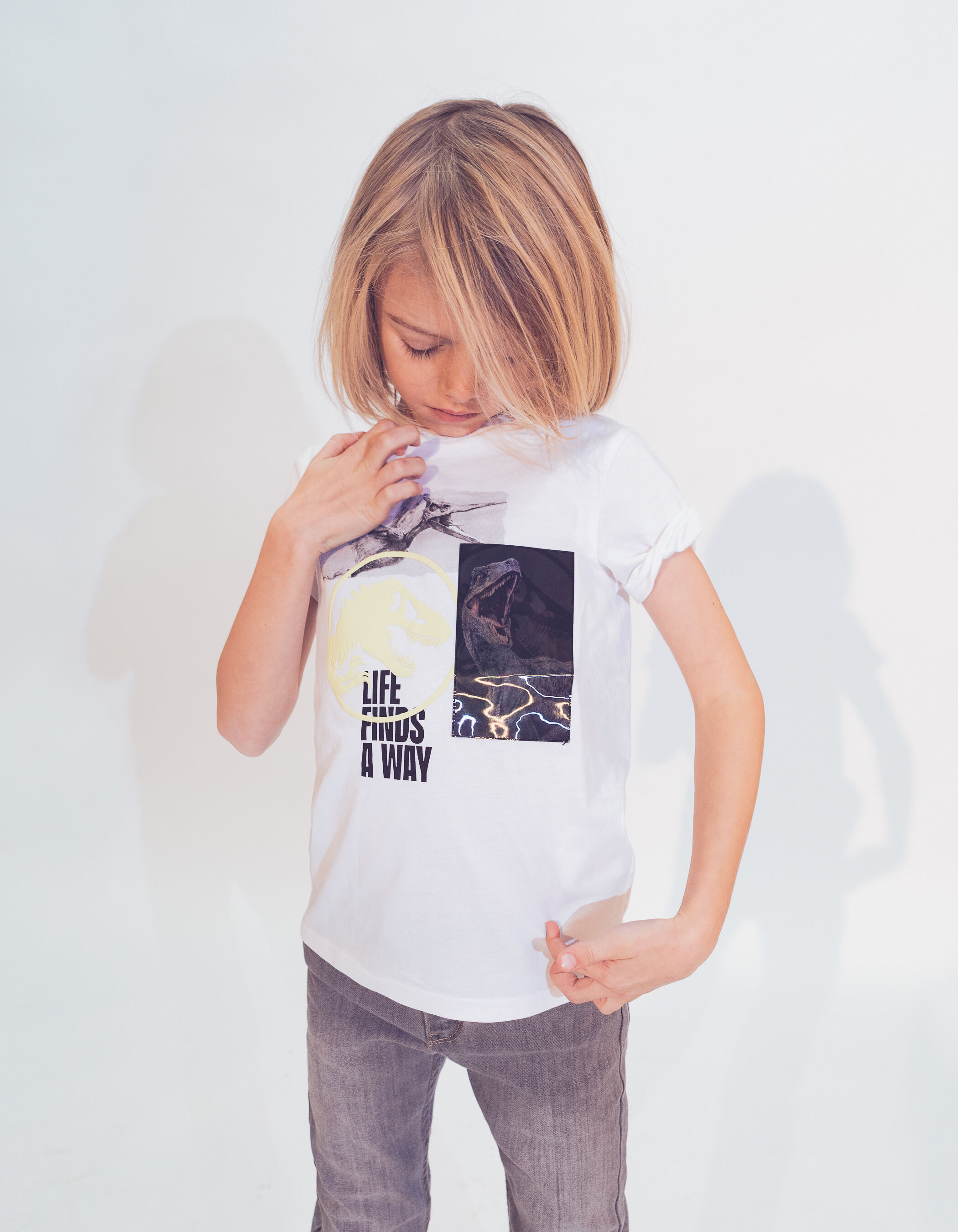 Camiseta blanca diseno lenticular JURASSIC WORLD nino IKKS