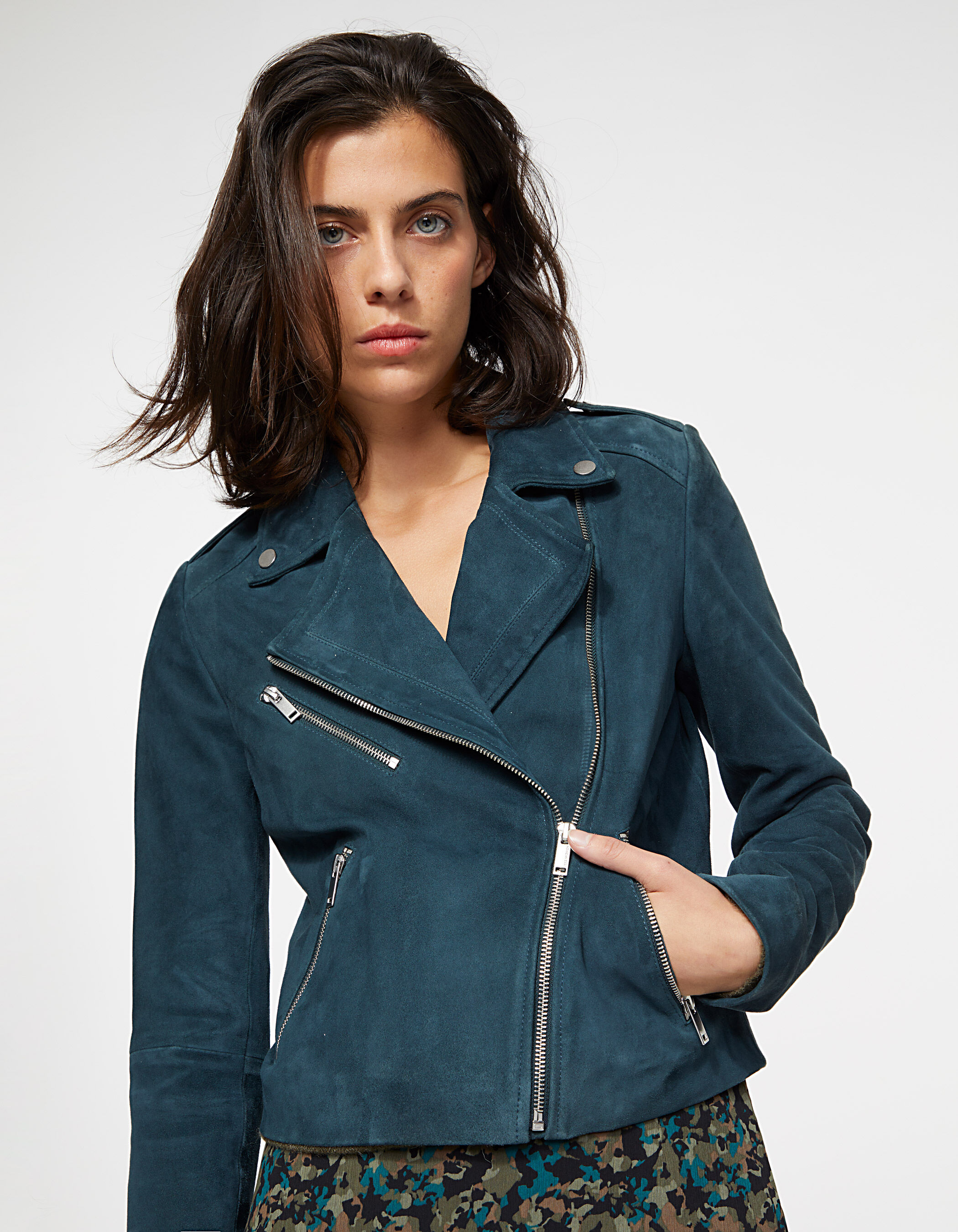 Women's black zip sleeve lambskin leather jacket