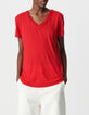 Camiseta roja de mujer con cuello en V trenzado-2