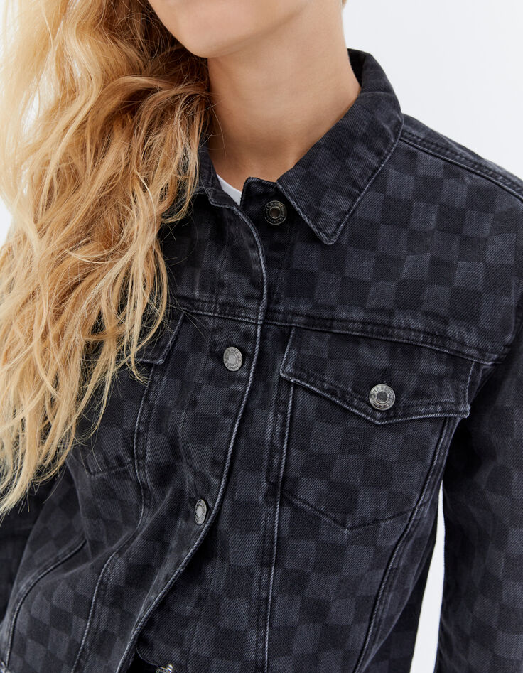 Graue Damenjeansjacke mit Zielflaggenmotiv und Fransen-4