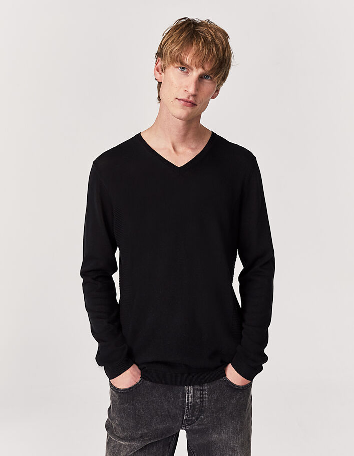 Men’s black knit sweater with texture stitch on sides - IKKS