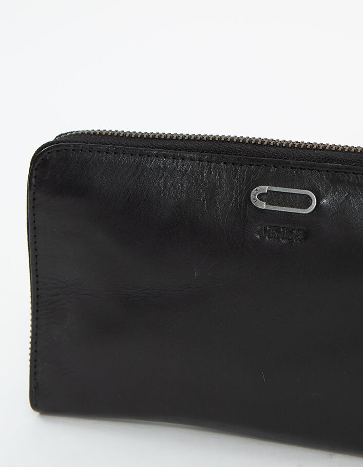 Women’s black leather wallet