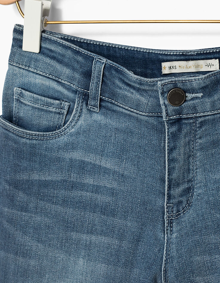 Bermuda en jean faded blue bas frangés fille -5 Bermuda en jean faded blue bas frangés fille -5