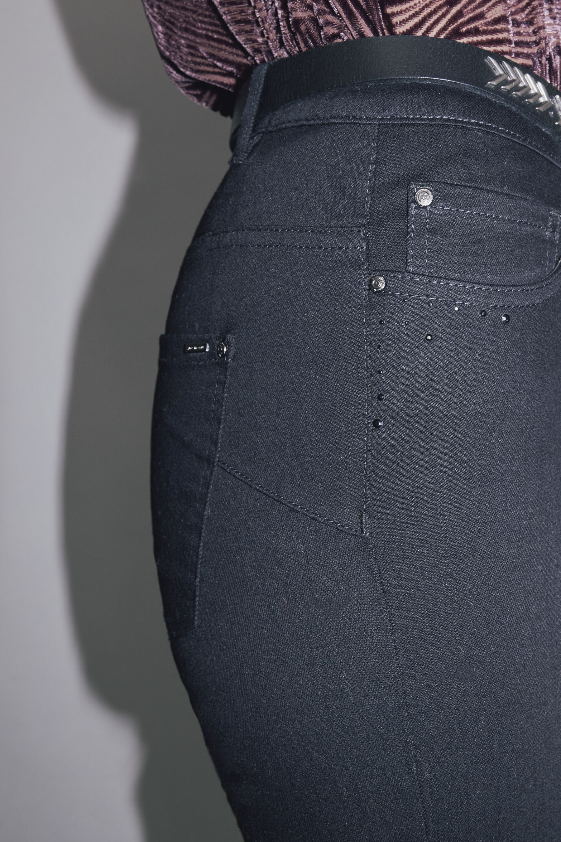 Jean femme store boutons apparents