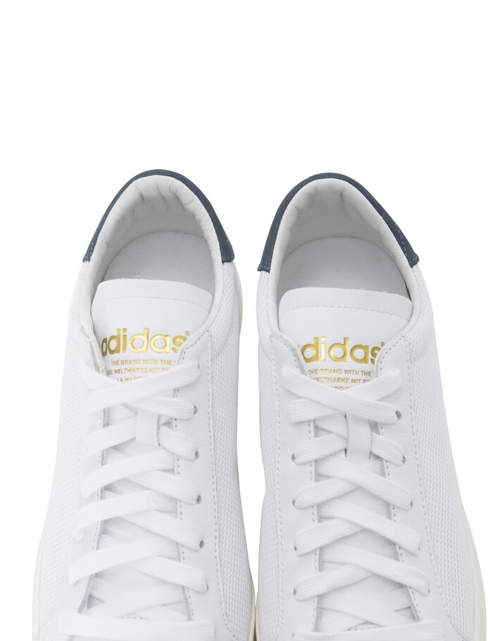 Adidas Vantage low trainers