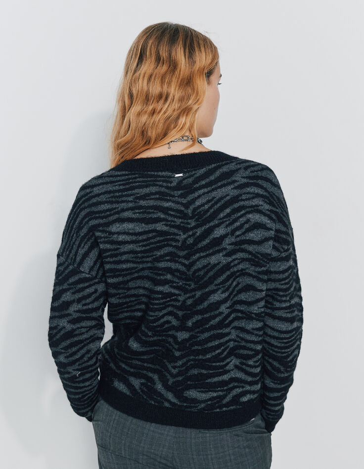 Women’s black and grey zebra-stripe jacquard short sweater-2