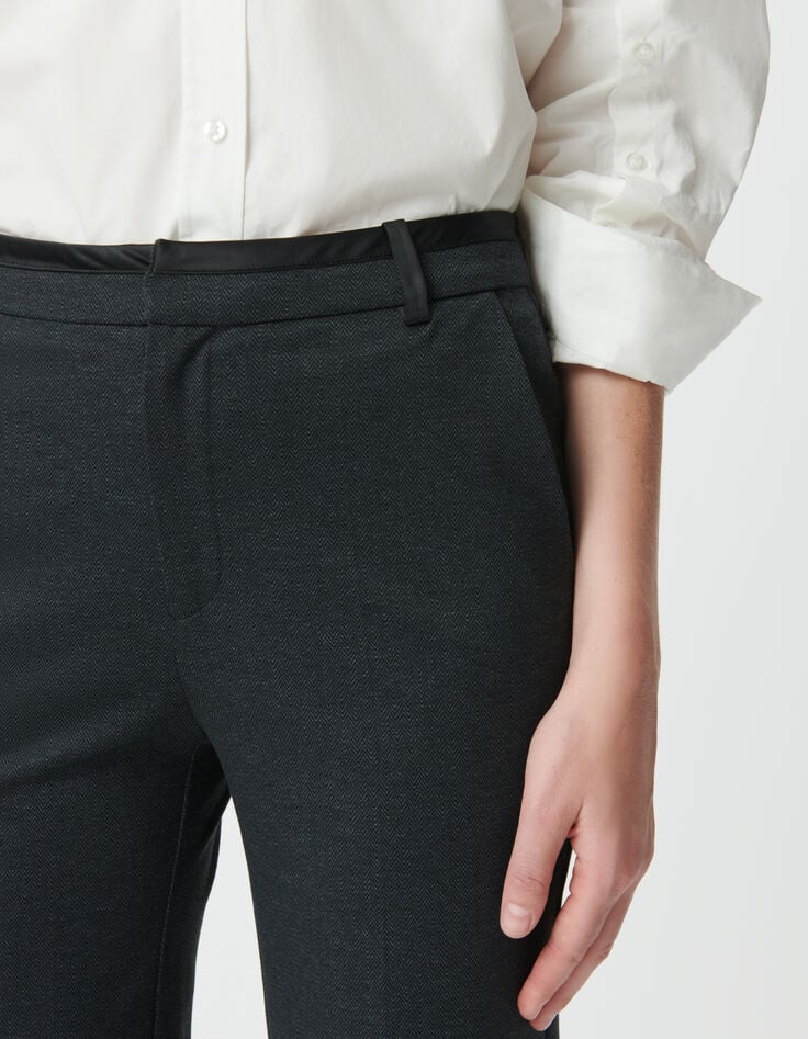 Pantalon de tailleur gris motif chevrons Femme-4 Pantalon de tailleur gris motif chevrons Femme-4