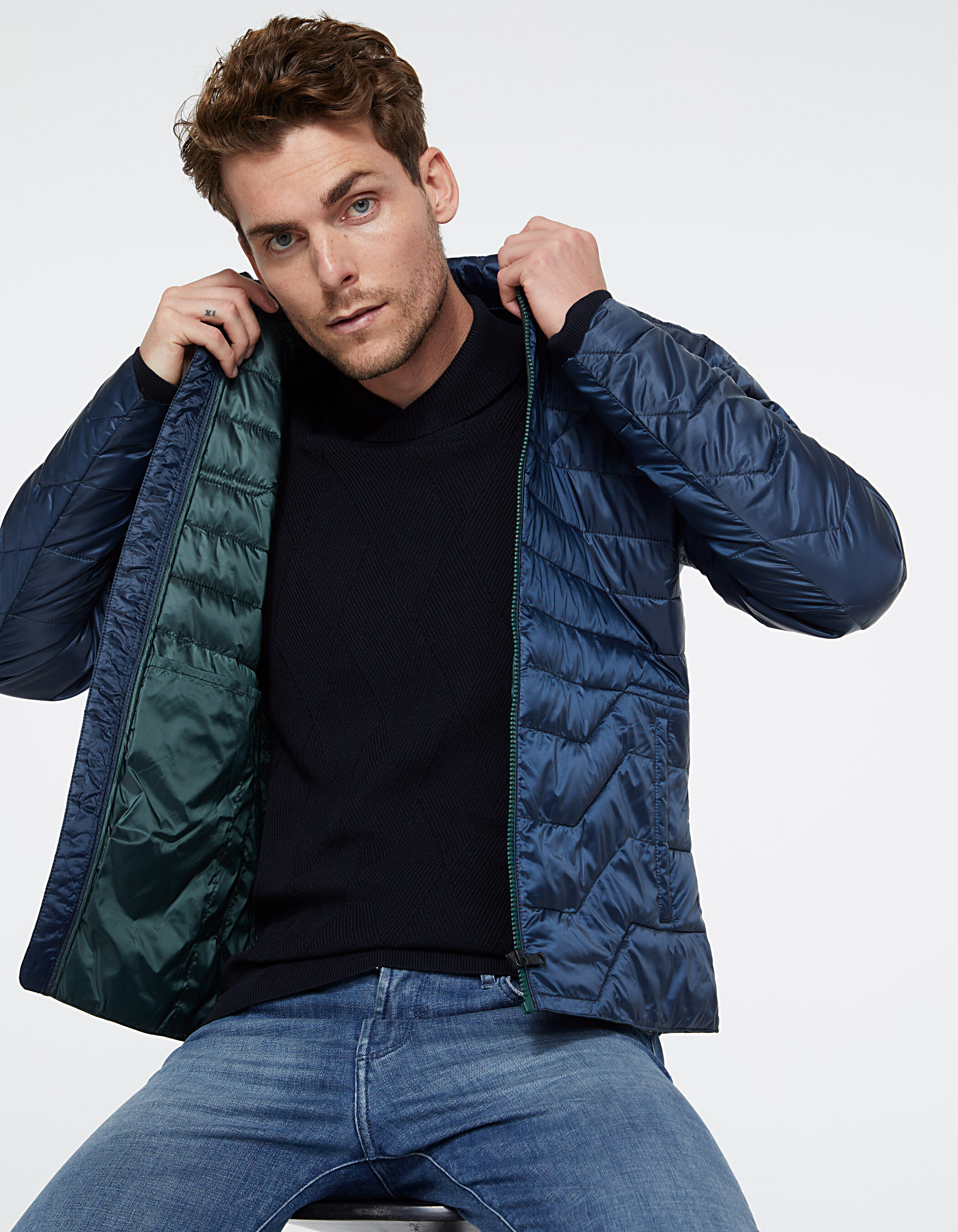 Compactable jacket sales