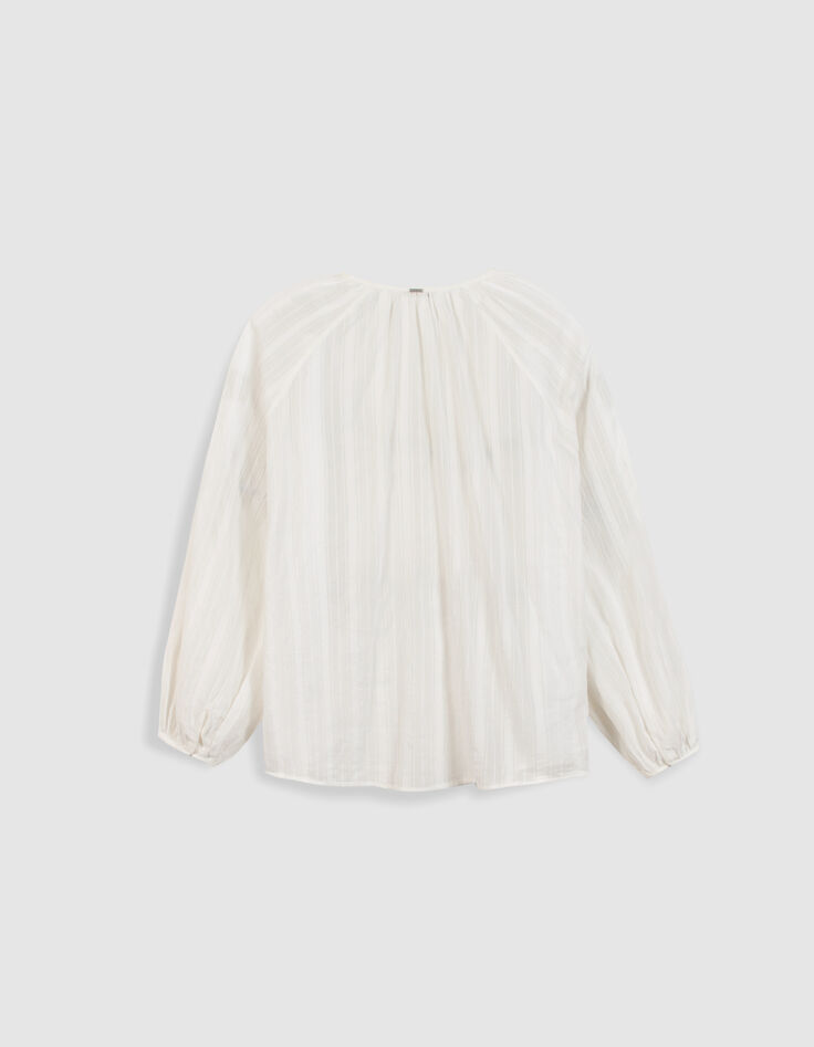 Witte vloeiende damesblouse met kanten ruches-7