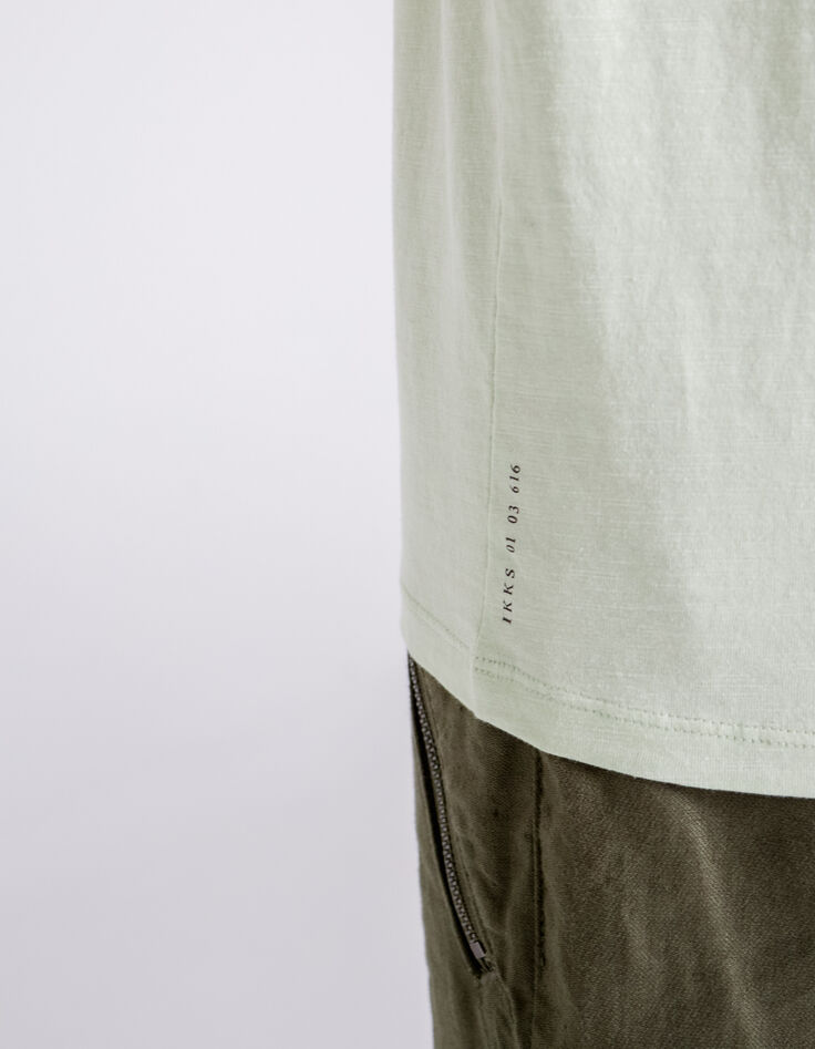 Men’s Essential celadon V-neck T-shirt-4