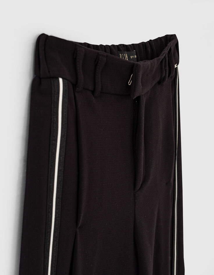 Pantalón negro ancho con pliegue y tiras laterales niña-2 Pantalón negro ancho con pliegue y tiras laterales niña-2