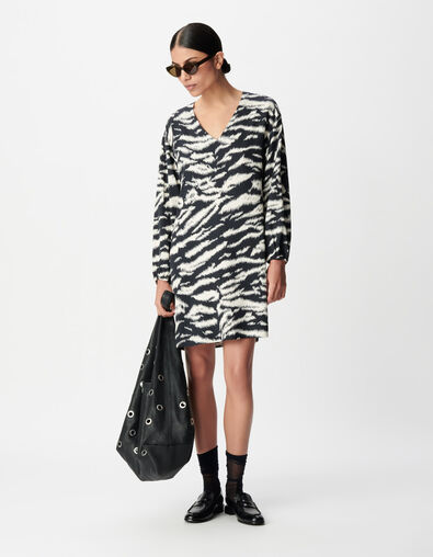 Mujer vestido negro con estampado de cebra - IKKS