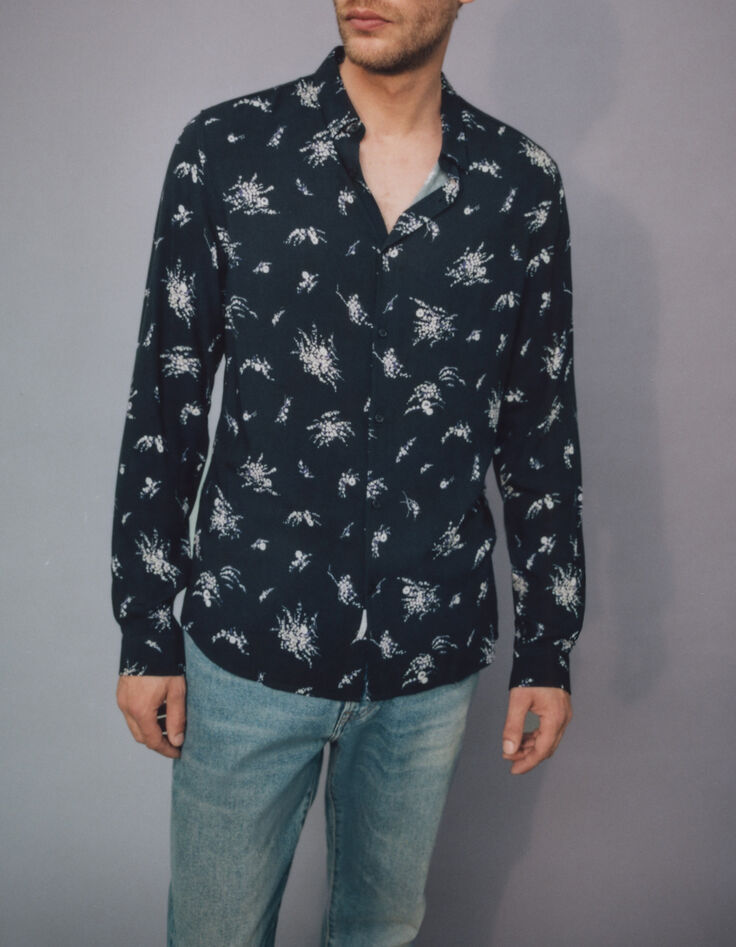 Chemise SLIM noire motif fleurs Homme-1