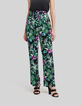 Weite, schwarze Damenhose mit tropischem Print-2