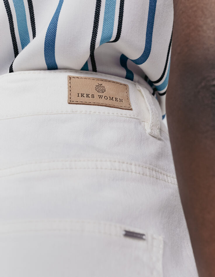Short en coton denim blanc détails surpiqûres femme-3
