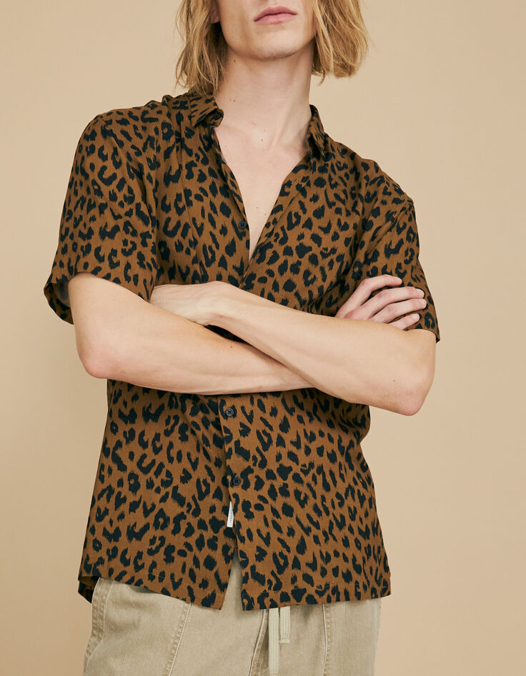 Gew&uuml;rzbraunes REGULAR-Herrenhemd mit Leopardenprint-4