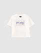 Camiseta blanco roto cropped mensaje ni&ntilde;a-2