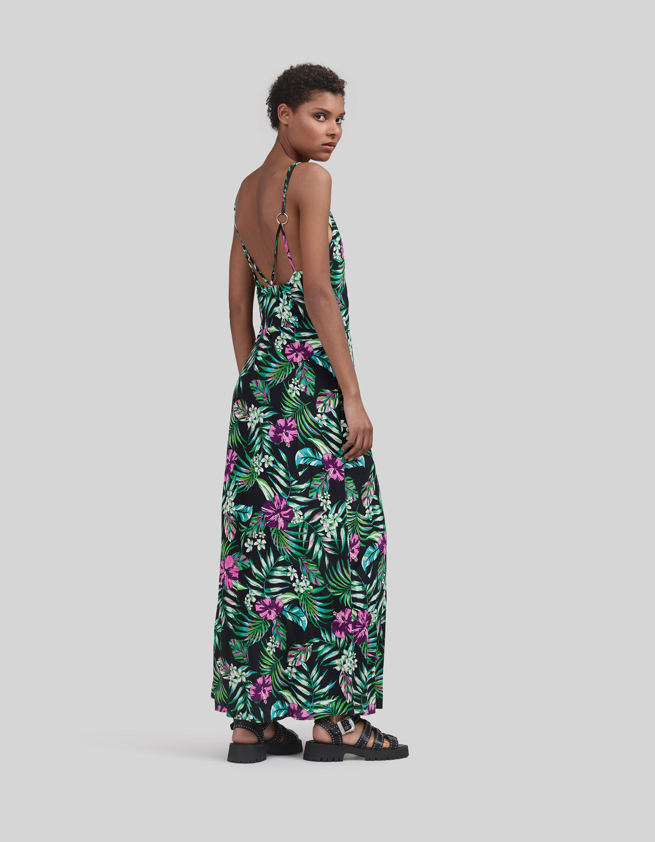 Women s black LENZING ECOVERO tropical print long dress IKKS