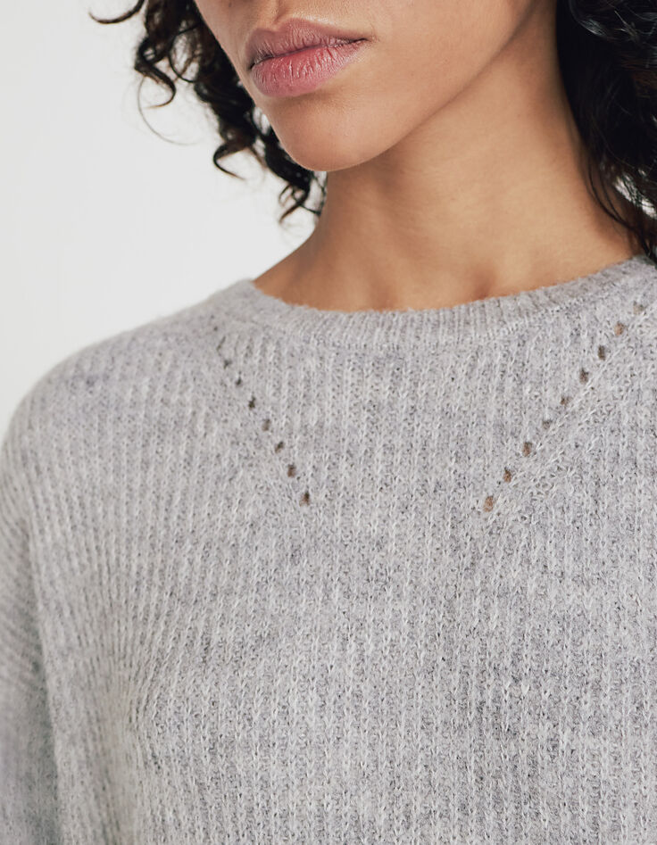 Pull gris col bateau en maille détails bijoux manches femme-5