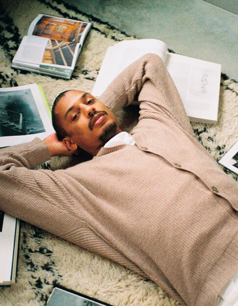 Cardigan beige tricot boutonn&eacute; encolure V Homme - IKKS