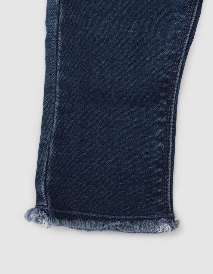 Jean azul bajos deshilachados cinturón pañuelo bebé niña-5