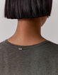 Tee-shirt kaki métallisé badge et poche poitrine femme-5
