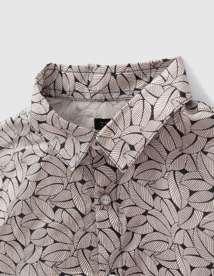 Camisa negra diseño hojas niño-3