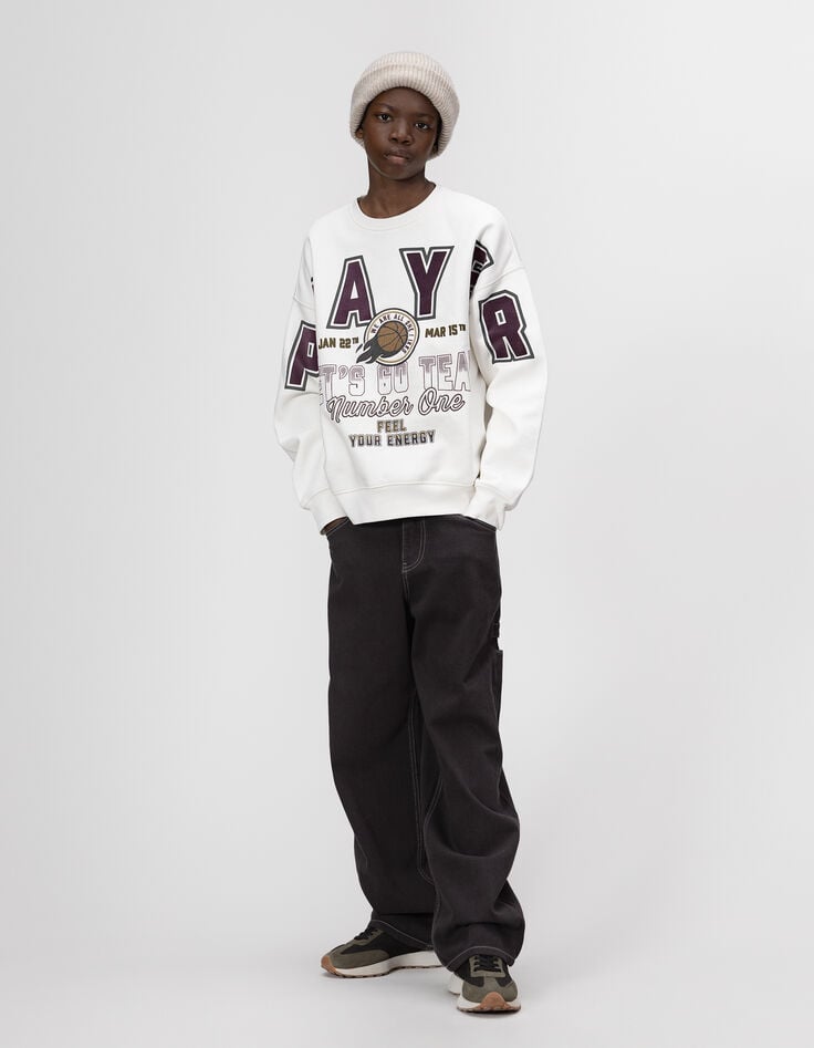 Sudadera blanca maxi print y bordados niño-2 Sudadera blanca maxi print y bordados niño-2