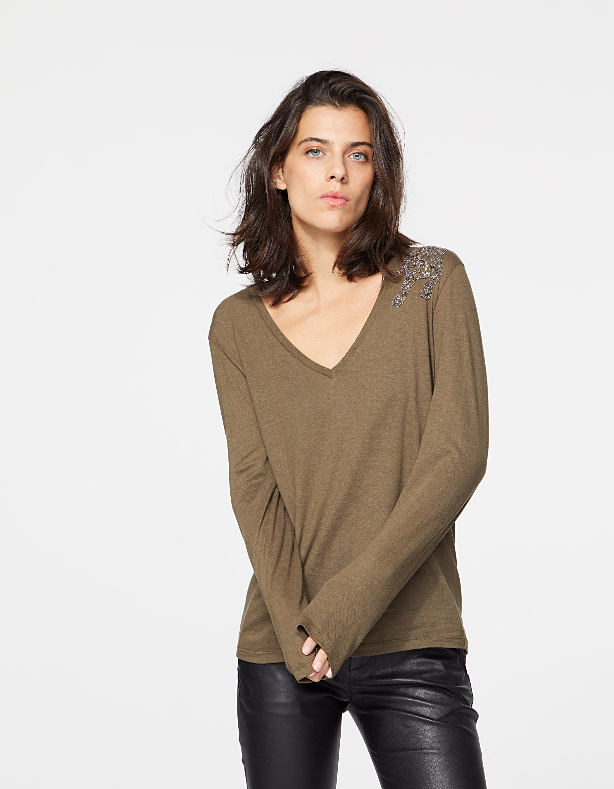 Khaki tee shirts womens outlet