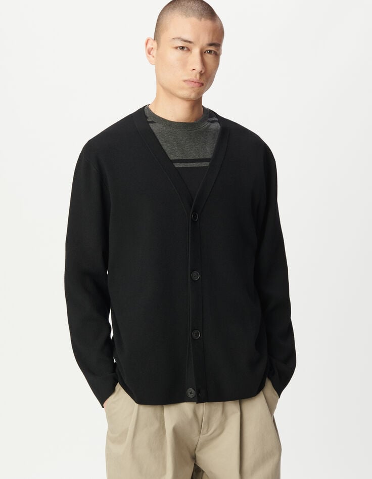 Cardigan noir tricot boutonné Homme-2 Cardigan noir tricot boutonné Homme-2