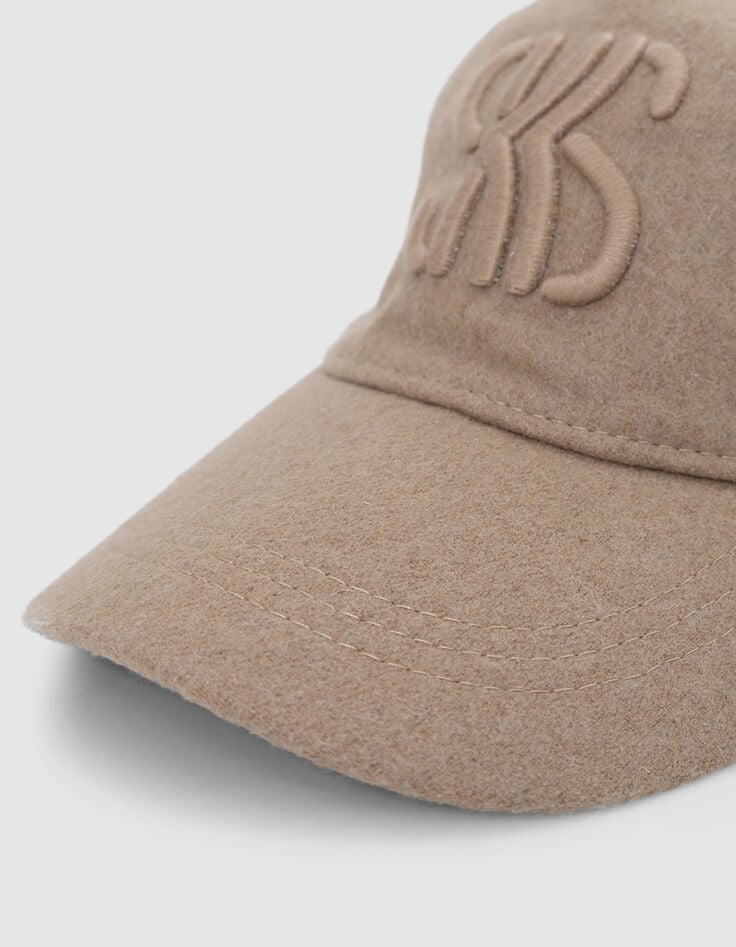 Beige pet met geborduurd monogram, meisje-6