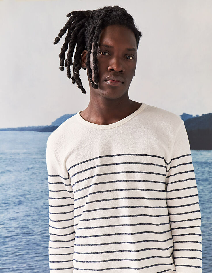 Off White Herrenmatrosenshirt mit blauen Streifen-1