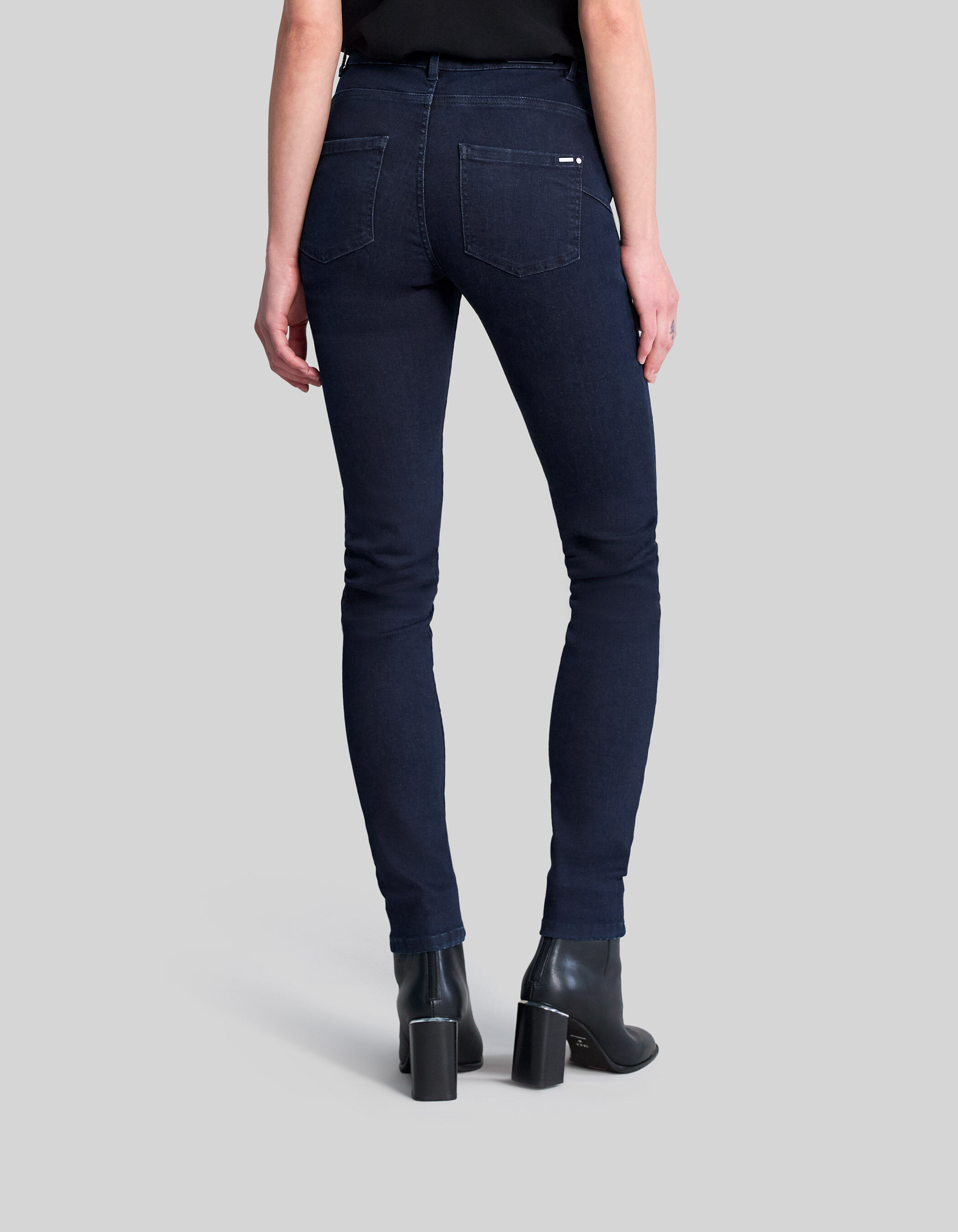 Women s blue black waterless slim jeans IKKS