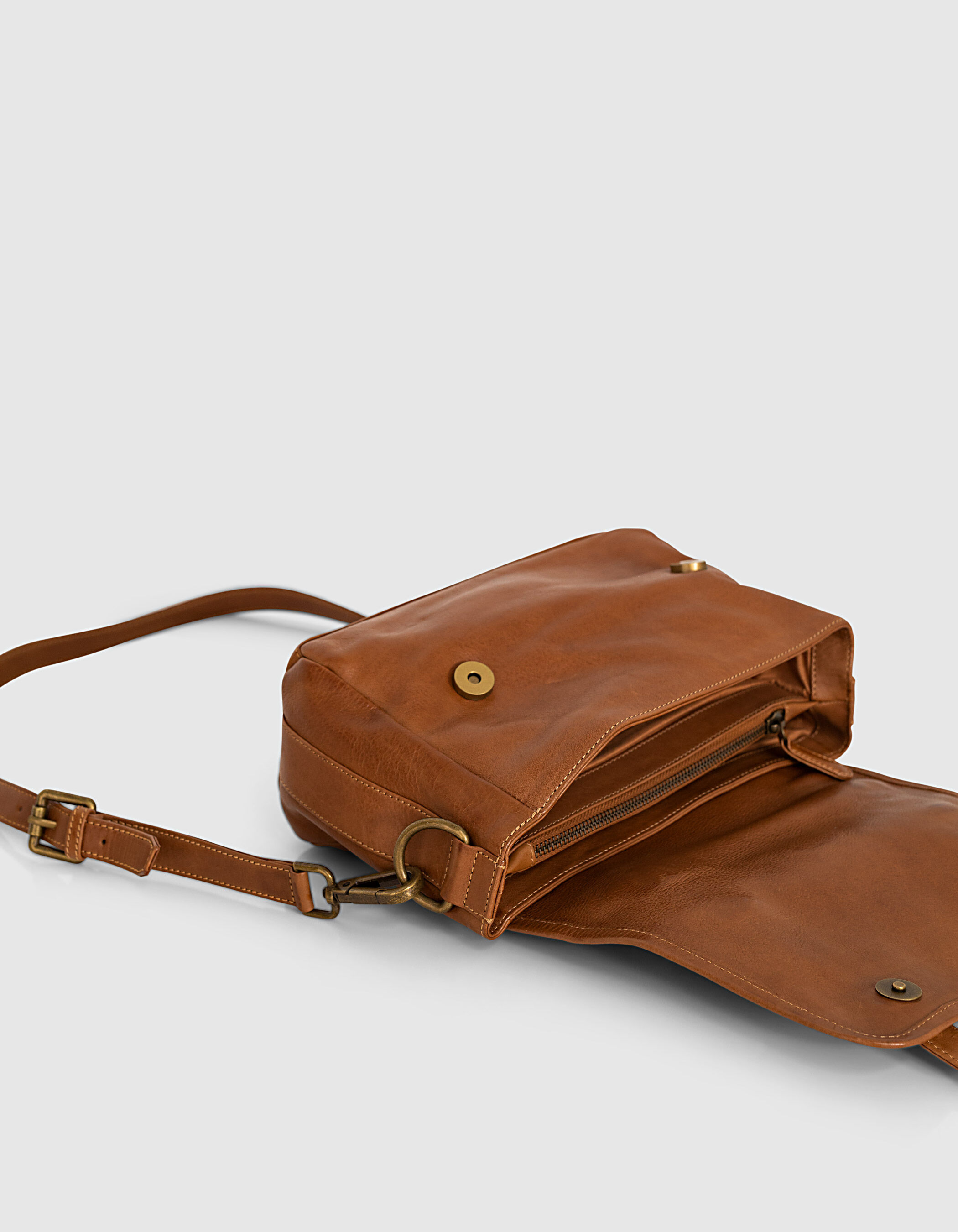 Besace ikks camel best sale