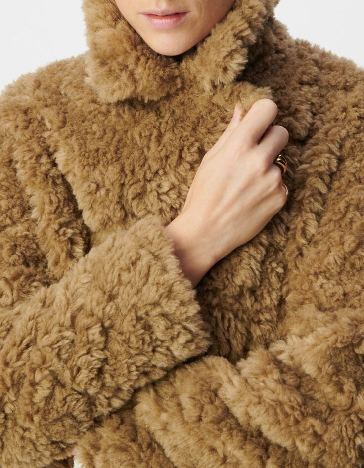 Manteau beige &agrave; poils longs Femme-4
