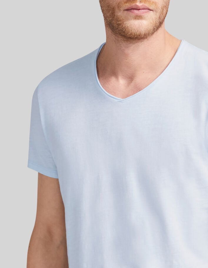 Camiseta L'Essentiel celeste algodón cuello V hombre - IKKS