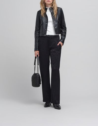 Pantal&oacute;n ancho en jacquard negro con estampado art&iacute;stico - IKKS