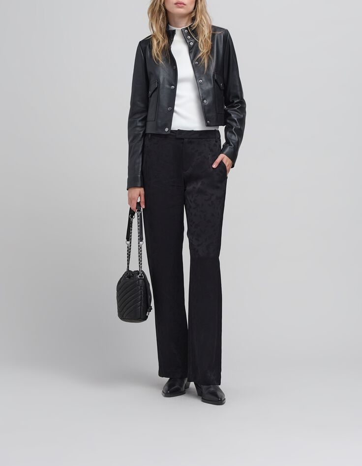 Pantal&oacute;n ancho en jacquard negro con estampado art&iacute;stico-1