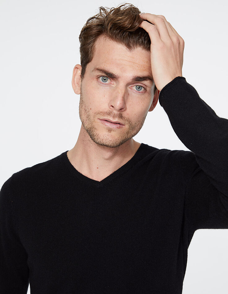 Pull noir col V en cachemire Homme-1