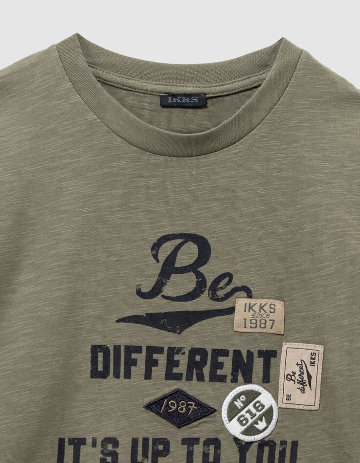 Khaki Jungen-T-Shirt Biobaumwolle Schriftzug Badge-3 Khaki Jungen-T-Shirt Biobaumwolle Schriftzug Badge-3
