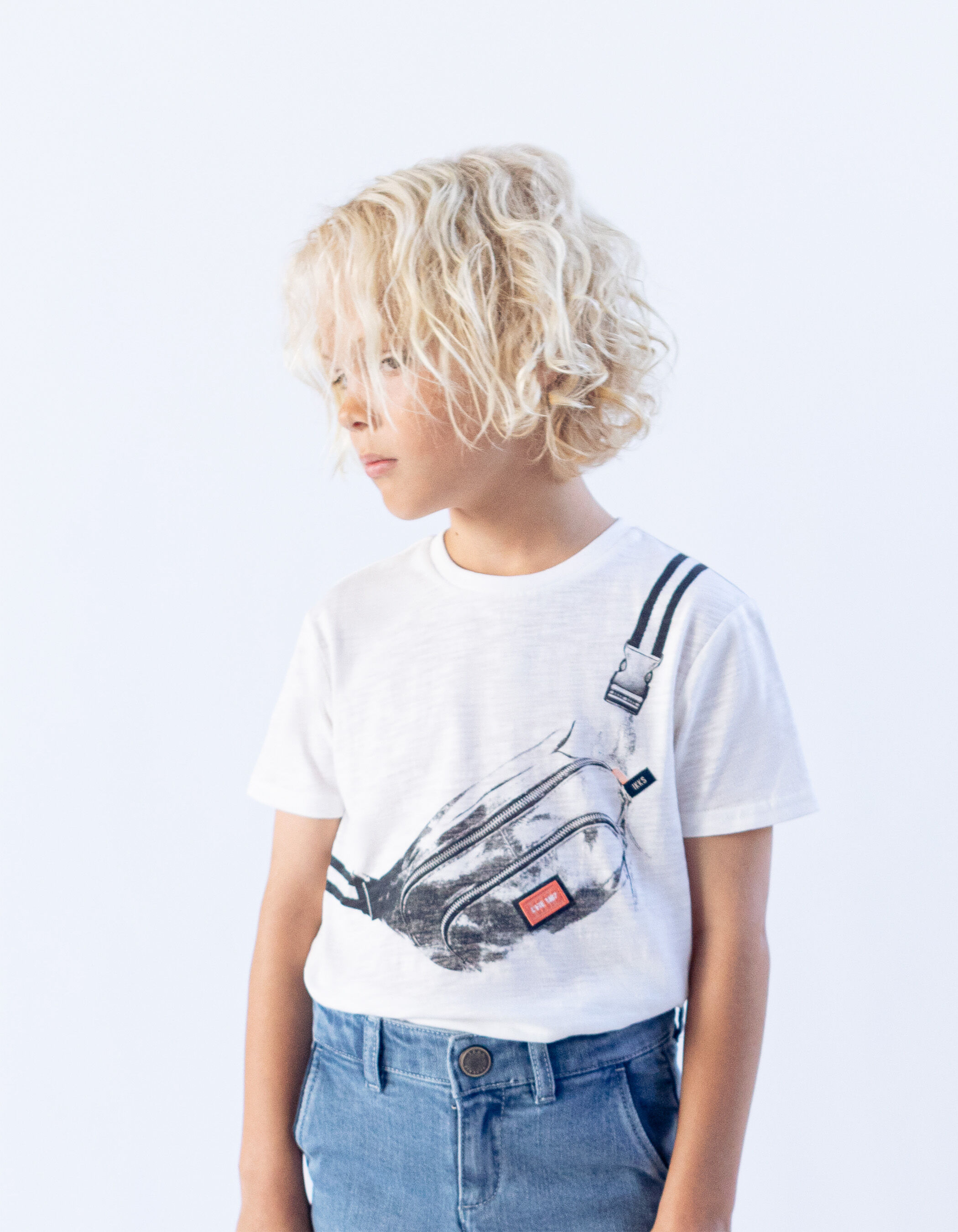 Boys off white organic cotton T shirt waist bag print IKKS