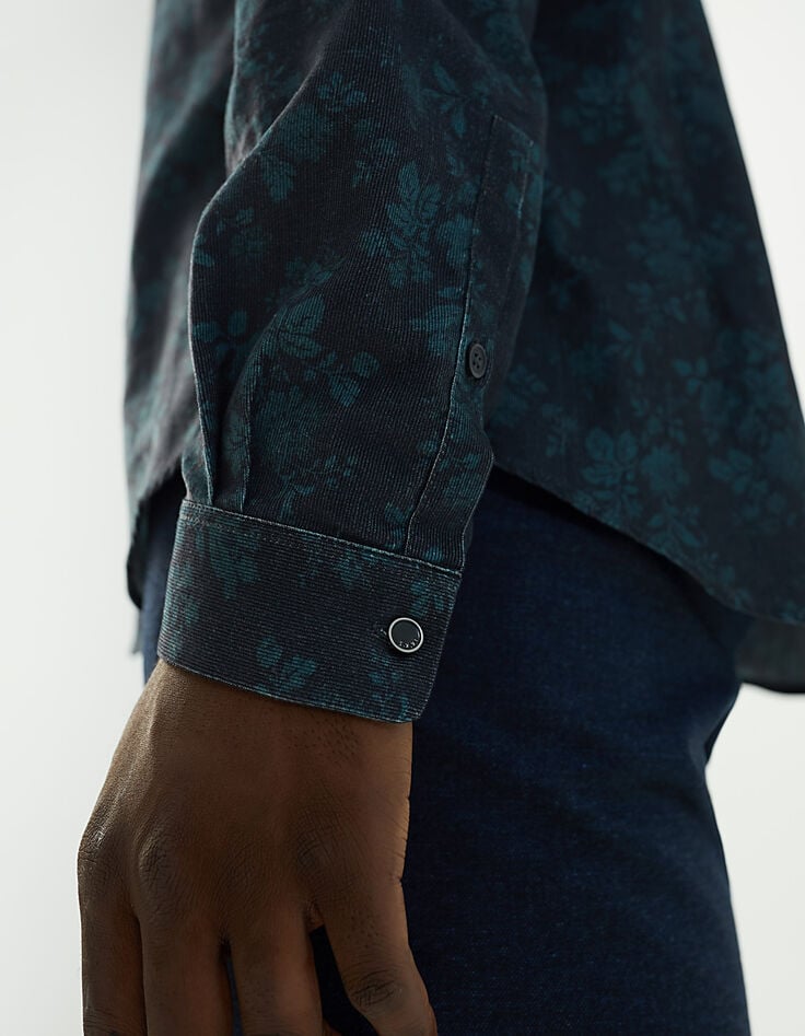 Camisa azul oscuro de pana fina con estampado flores hombre-5 Camisa azul oscuro de pana fina con estampado flores hombre-5