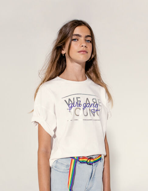 Cremeweißes Mädchen-T-Shirt im Crop-Schnitt und Schriftzug