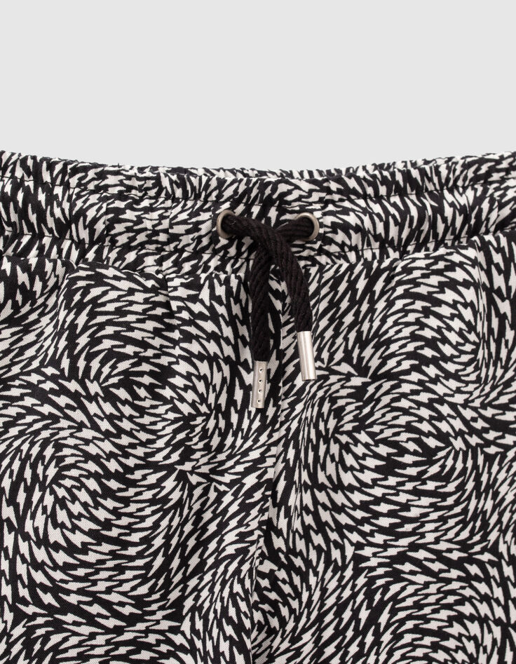 Schwarze Mädchenhose aus LENZING™ ECOVERO™ mit Grafikprint-4