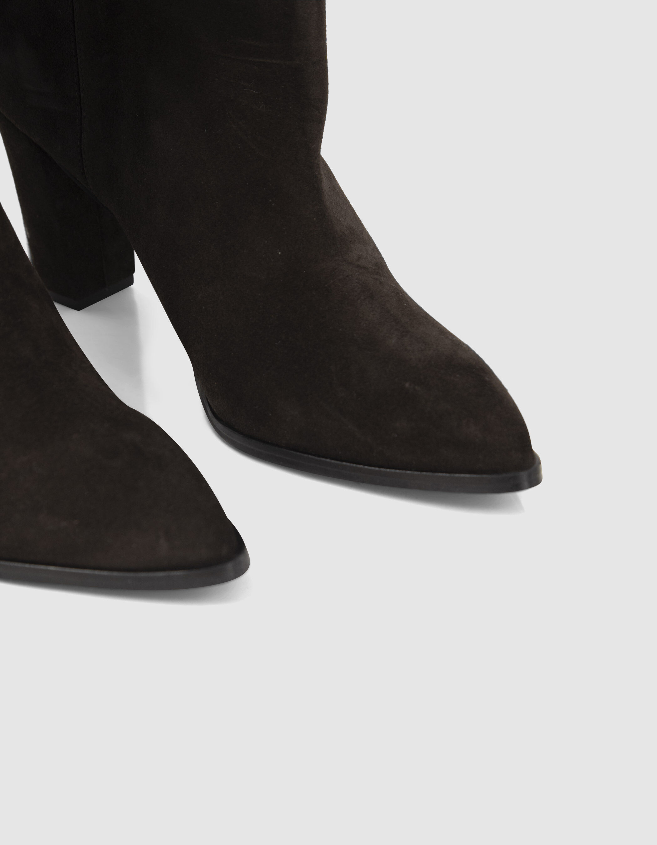 Botas chocolate ante puntera puntiaguda mujer